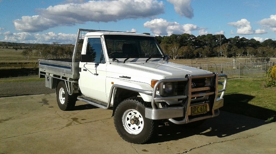 Toyota Landcruiser Ute 4x4 Vehicles & Motorbikes 4WD Utes